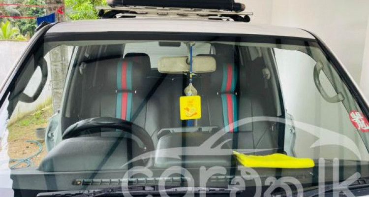 MITSUBISHI PAJERO 2000