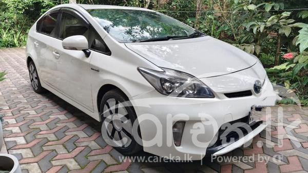 TOYOTA PRIUS 2012