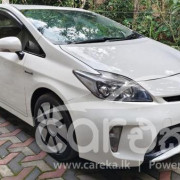 TOYOTA PRIUS 2012