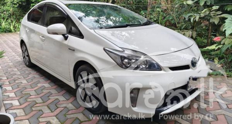TOYOTA PRIUS 2012