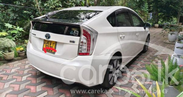 TOYOTA PRIUS 2012