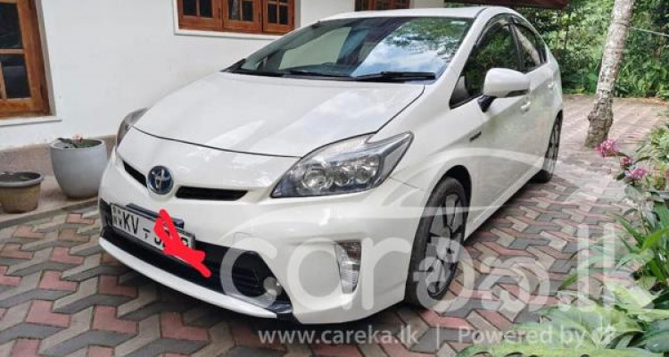 TOYOTA PRIUS 2012