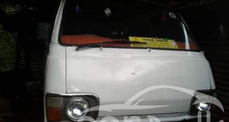 TOYOTA HIACE LH30 1982
