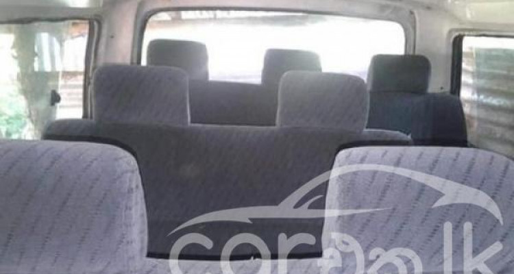 TOYOTA HIACE LH30 1982