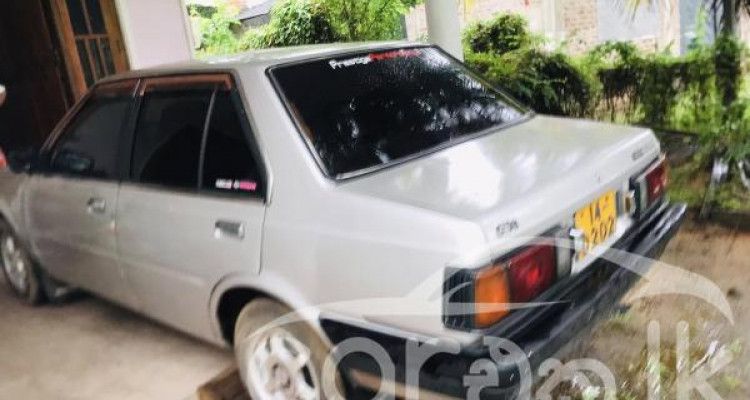 NISSAN SUNNY B11 1985