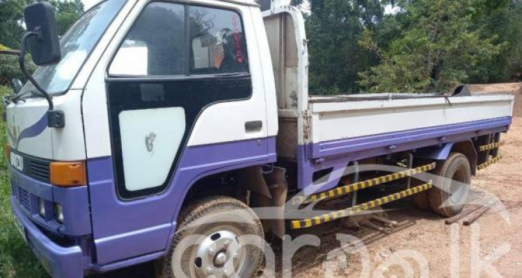 ISUZU ELF 1980