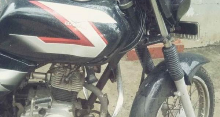 BAJAJ CT100 2012