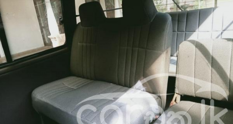NISSAN VANETTE 1993