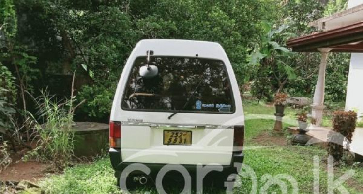 NISSAN VANETTE 1993