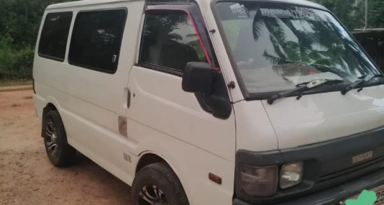 MAZDA BONGO 1992