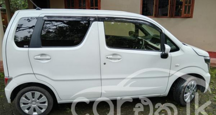 SUZUKI WAGON R 2018