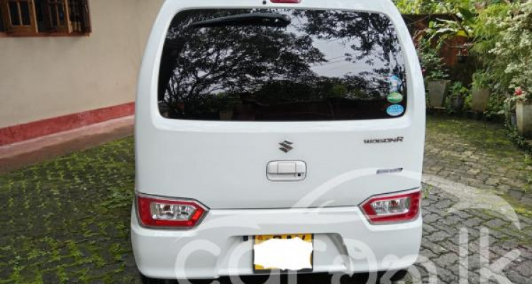 SUZUKI WAGON R 2018