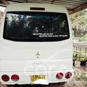 MITSUBISHI MINICAB 2000