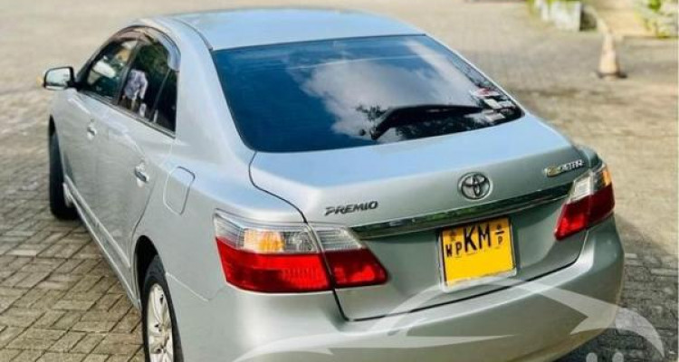 TOYOTA PREMIO 2007