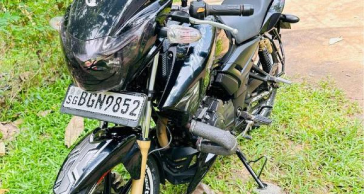 TVS APACHE 2017