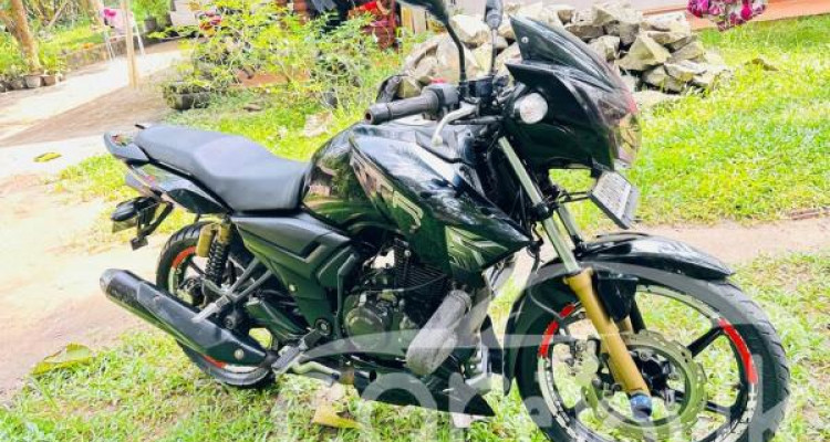 TVS APACHE 2017