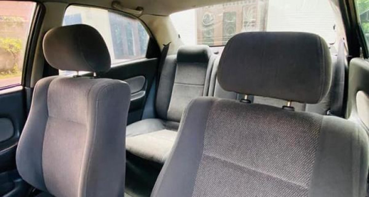 MAZDA FAMILIA 1997