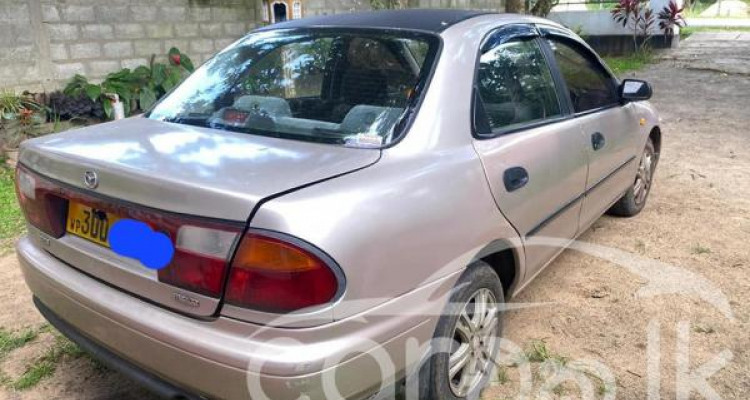 MAZDA FAMILIA 1997