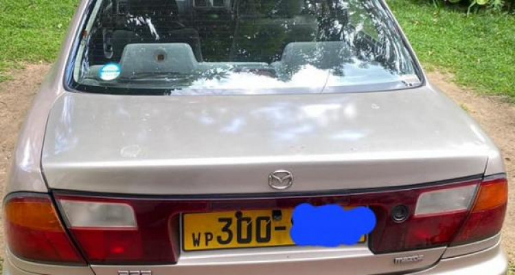 MAZDA FAMILIA 1997