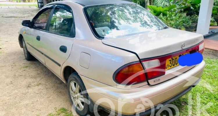 MAZDA FAMILIA 1997