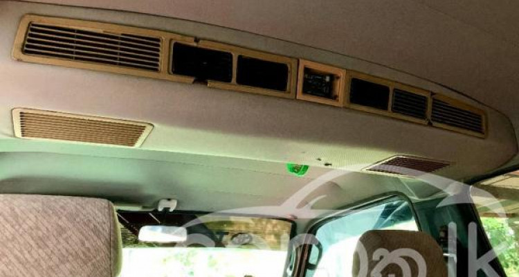 TOYOTA HIACE LH113 1998