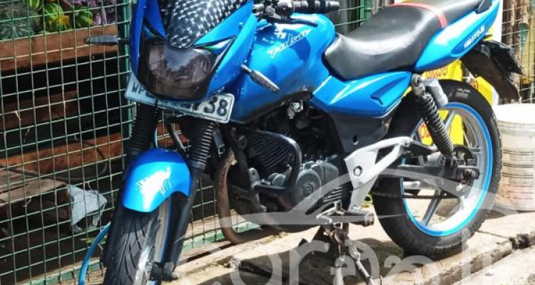 BAJAJ PULSAR 180 2007