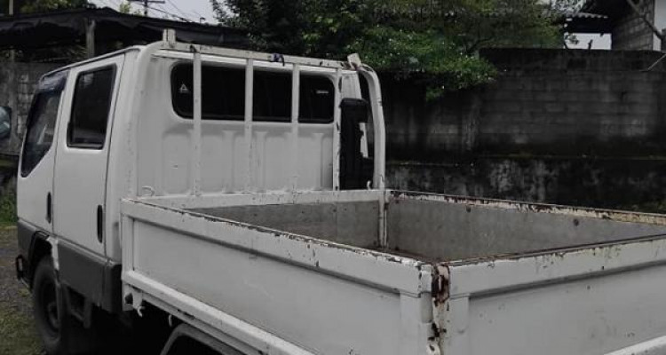 MITSUBISHI CANTER CREW CAB 2006