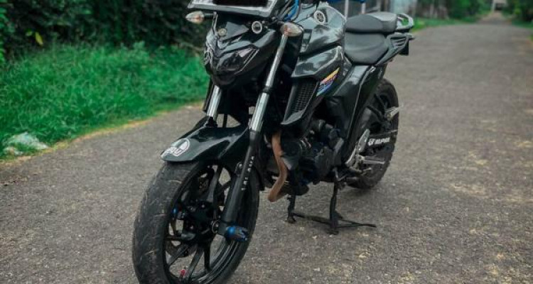 YAMAHA FZ 2018