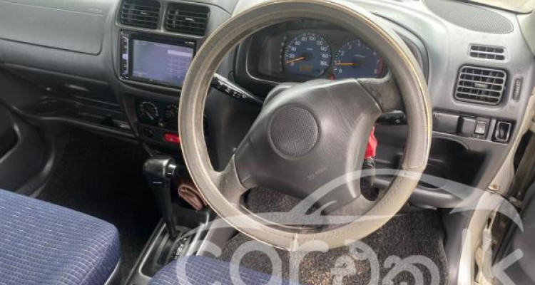 SUZUKI SWIFT 2002