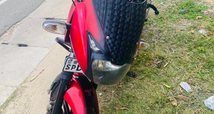 BAJAJ PULSAR 150 2013