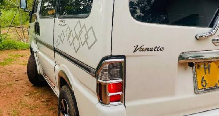 NISSAN VANETTE 1999