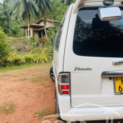 NISSAN VANETTE 1999