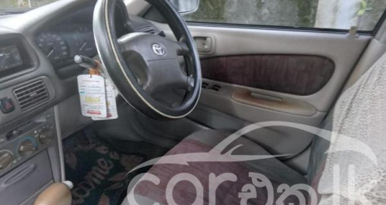 TOYOTA COROLLA 2000