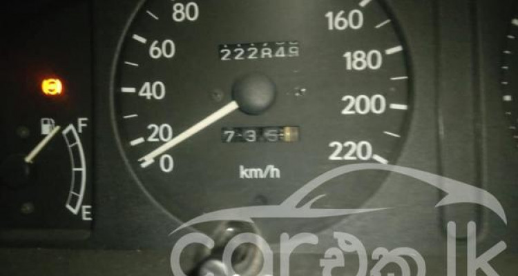 TOYOTA COROLLA 2000