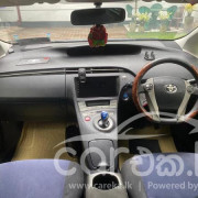 TOYOTA PRIUS 2012