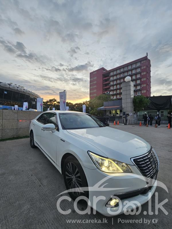 TOYOTA CROWN 2015