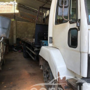 LANKA ASHOK LEYLAND BOOM TRUCK 2005