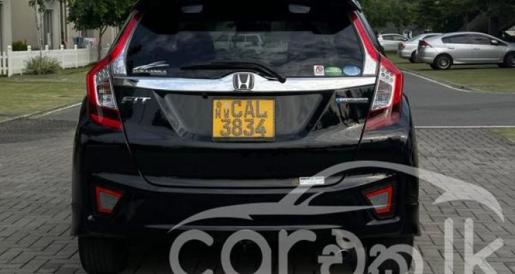 HONDA FIT GP5 2015