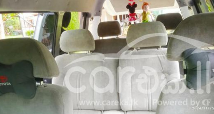TOYOTA NOAH 2002