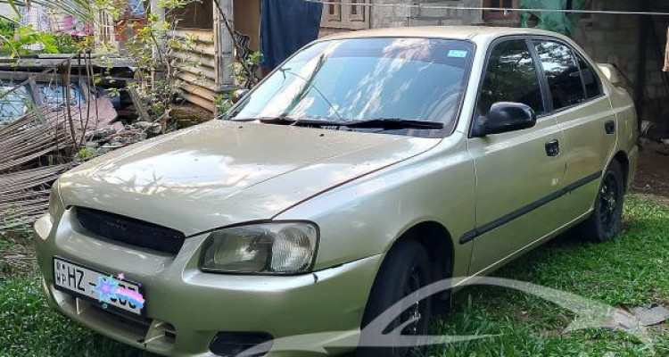 HYUNDAI ACCENT 2000