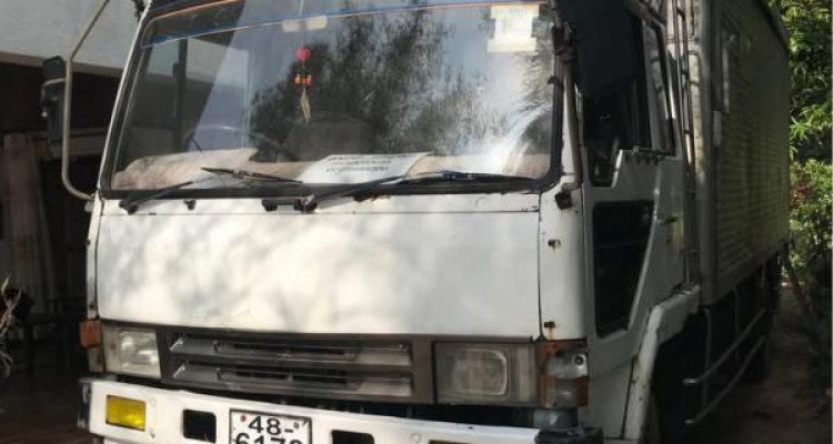 MITSUBISHI FUSO 1995