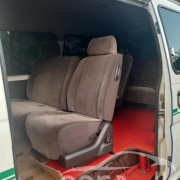 NISSAN CARAVAN 1995