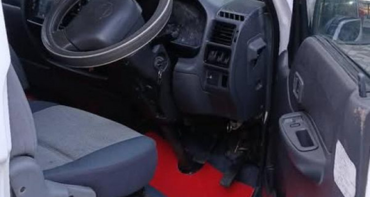 NISSAN VANETTE 2003