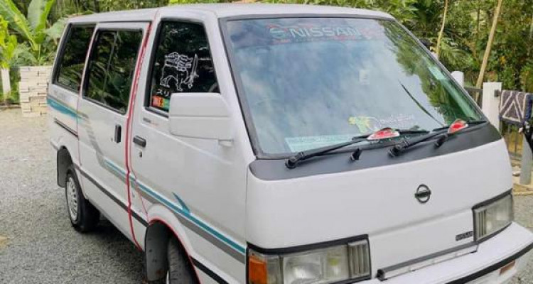 NISSAN VANETTE 1990