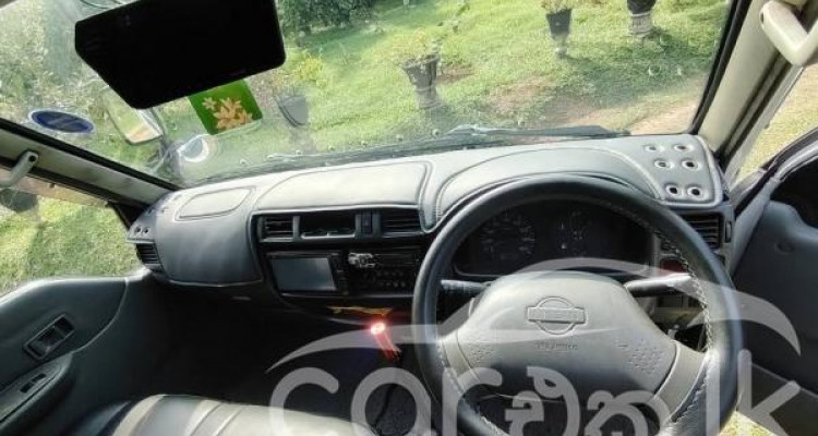 NISSAN VANETTE 2003