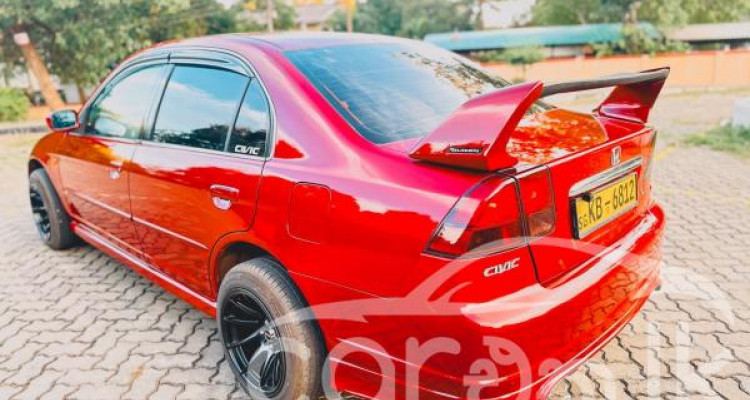 HONDA CIVIC ES8 2002