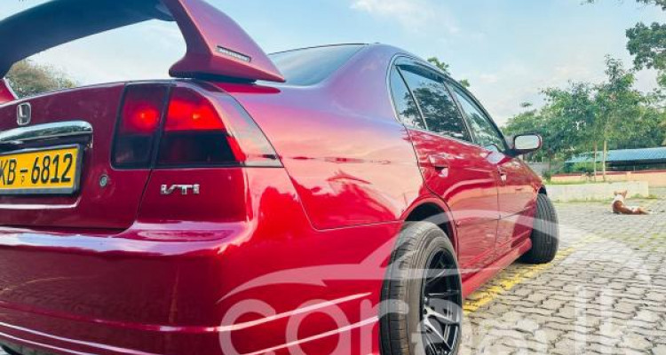HONDA CIVIC ES8 2002