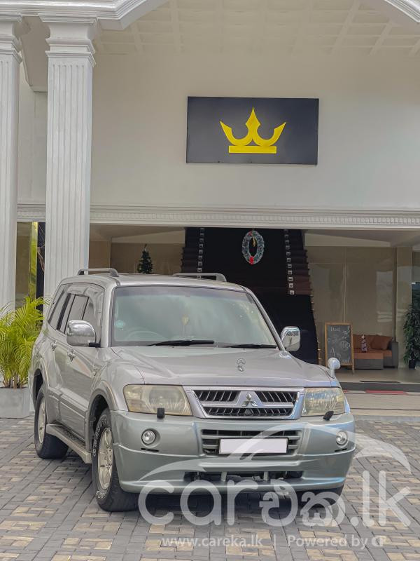 MITSUBISHI MONTERO 2004