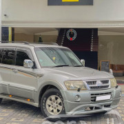 MITSUBISHI MONTERO 2004