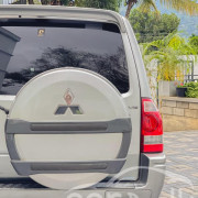 MITSUBISHI MONTERO 2004